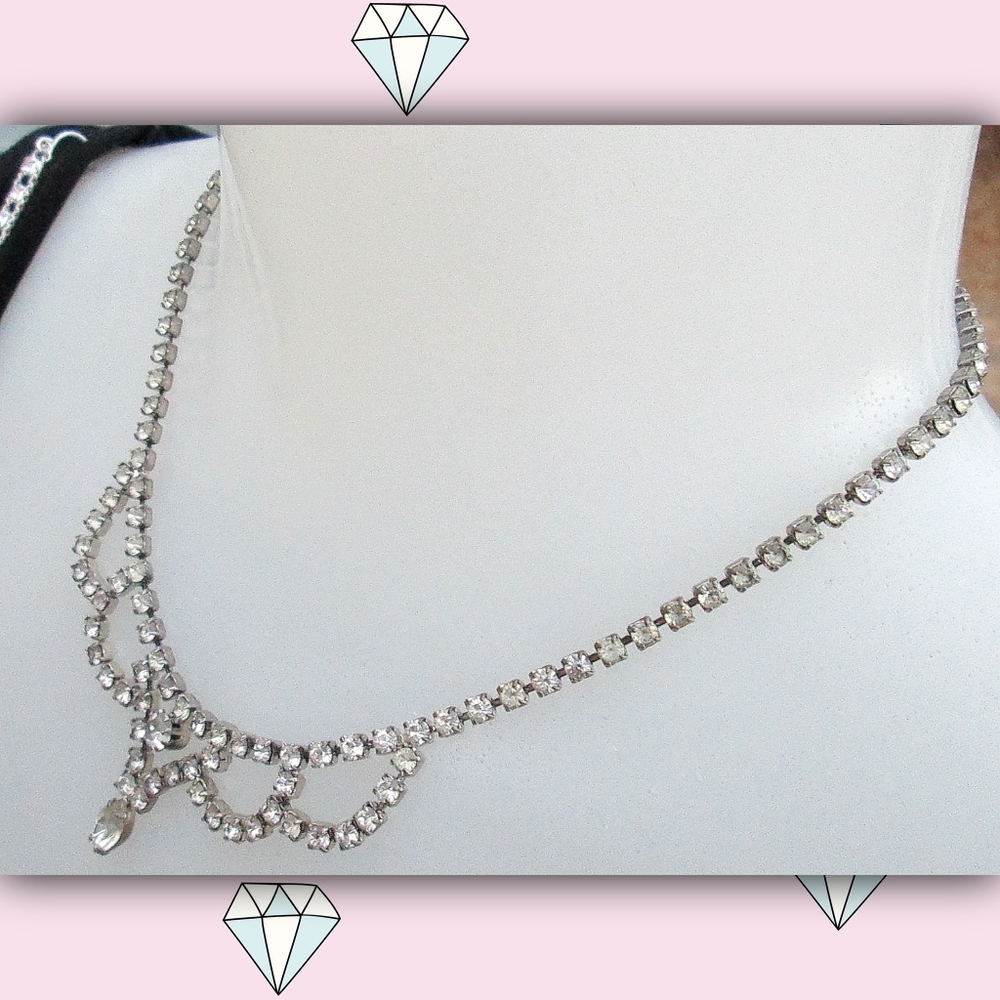 Vintage Costume Jewelry Rhinestone Necklace